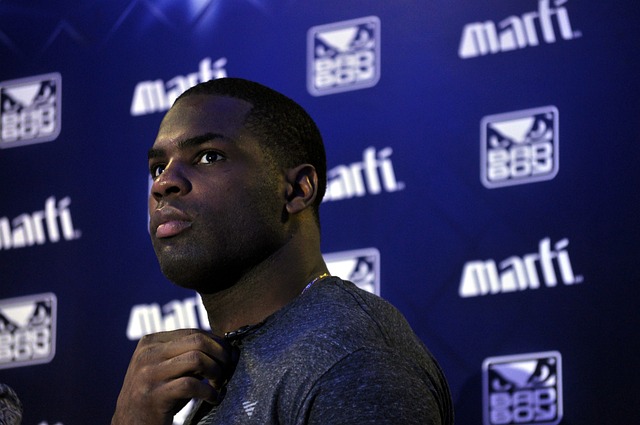 我们随着新 我们随着新